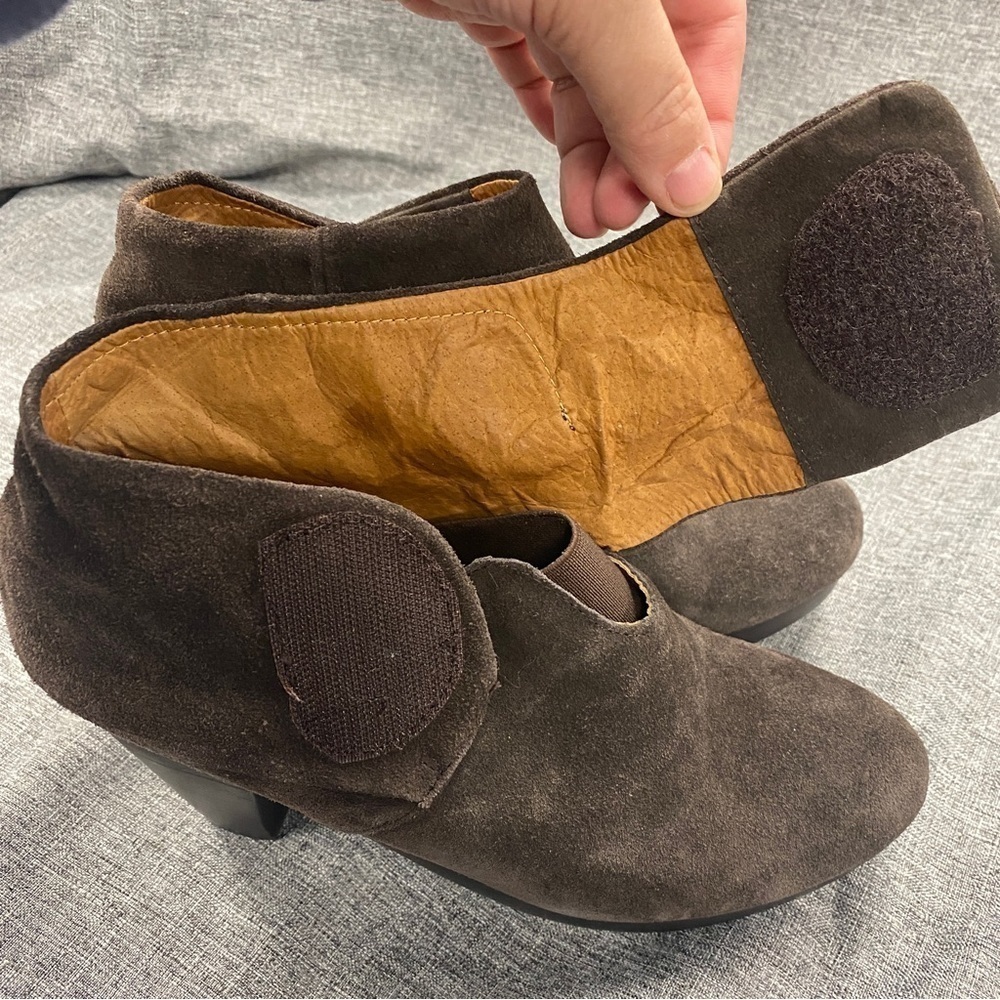 Sutro Seal of the Sutro San Francisco heeled booties leather suede womens shoes - Picture 8 of 10